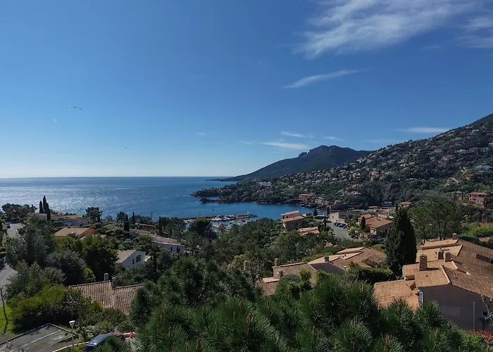 Sea-view House With Terrace & Pool Feriehus Théoule-sur-Mer